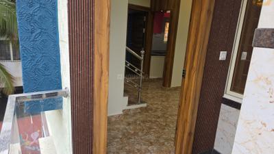 Living Room Image of 1500 Sq.ft 3 BHK Builder Floor for rent in JP Nagar Bengaluru for Rs. 38000