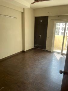Bedroom Image of 1550 Sq.ft 3 BHK Apartment / Flat for sale in Mahagun Moderne, Sector 78 Noida for Rs. 20900000