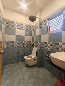 Bathroom Image of 2868 Sq.ft 4 BHK Independent House for sale in Ankleshwar GIDC Ankleshwar for Rs. 25000000