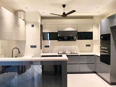 Kitchen Image of 2250 Sq.ft 4 BHK Builder Floor for sale in Mayfield Garden Luxury Floors, Mayfield Garden Gurgaon for Rs. 35000000