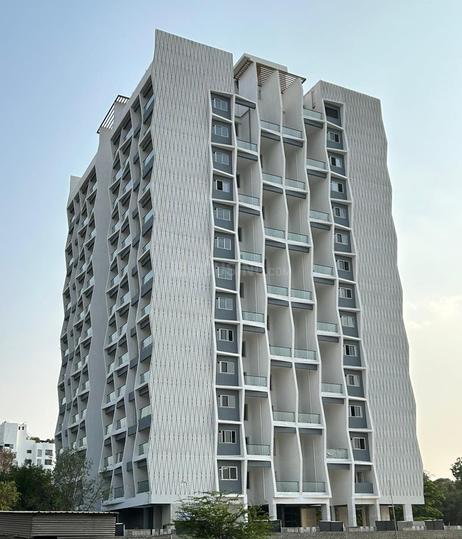 Anika Essentia Main Image 1