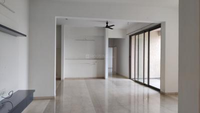 Living Room Image of 2500 Sq.ft 4 BHK Apartment / Flat for rent in Tulsi Xperia And Sky Forest, Bhat Ahmedabad for Rs. 40000