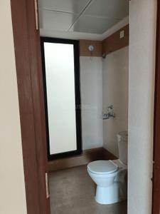 Bathroom Image of 1380 Sq.ft 3 BHK Apartment / Flat for rent in Sheres Shalimar Mannat, Mohammadpur Chauki Lucknow for Rs. 18000