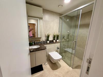 Image of 1752 Sq.ft 2 BHK Apartment / Flat for sale in DLF One Midtown, Karampura, New Delhi for Rs. 42500000