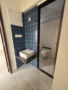 Bathroom Image of 669 Sq.ft 2 BHK Apartment / Flat for rent in Aishwaryam Insignia, Punawale Pune for Rs. 24000