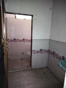 Bathroom Image of 1300 Sq.ft 2 BHK Independent House for sale in Gomti Nagar Lucknow for Rs. 16000000