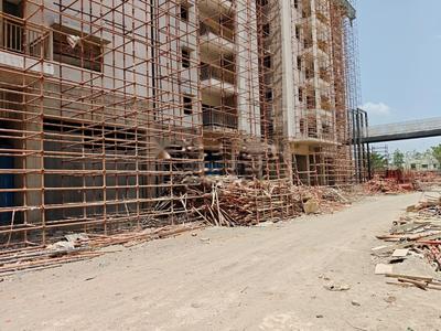 Image of 1350 Sq.ft 2 BHK Apartment / Flat for sale in Rajapushpa Imperia, Tellapur, Sangareddy for Rs. 13500000