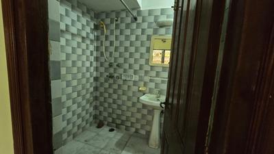 Bathroom Image of 1100 Sq.ft 2 BHK Builder Floor for rent in Salt Lake City Kolkata for Rs. 29000