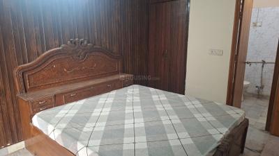 Bedroom Image of 1440 Sq.ft 3 BHK Builder Floor for sale in Rajouri Garden New Delhi for Rs. 13000000