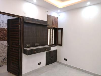 Bedroom Image of 2200 Sq.ft 4 BHK Apartment / Flat for sale in CGHS ShivLok Apartment, Sector 6 Dwarka New Delhi for Rs. 31500000