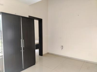 Bedroom Image of 2600 Sq.ft 4.5 BHK Apartment / Flat for sale in Gera s Avive Towers East Kharadi, Kharadi Pune for Rs. 25500000