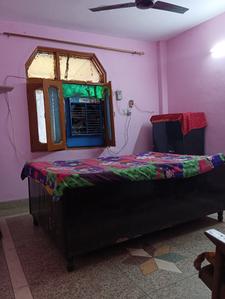 Bedroom Image of 288 Sq.ft 1 RK Builder Floor for rent in Sector 5 Rohini New Delhi for Rs. 7500