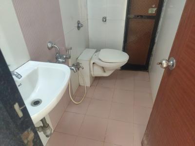 Bathroom Image of 550 Sq.ft 1 BHK Apartment / Flat for sale in Borivali West Mumbai for Rs. 12000000