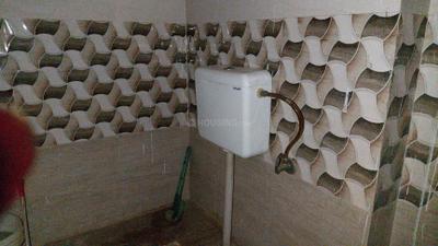 Bathroom Image of 400 Sq.ft 1 RK Builder Floor for rent in Gomti Nagar Lucknow for Rs. 10000