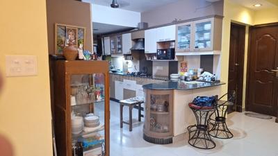 Hall Image of 1100 Sq.ft 2 BHK Apartment / Flat for sale in Meena Apartments, Patparganj New Delhi for Rs. 15000000