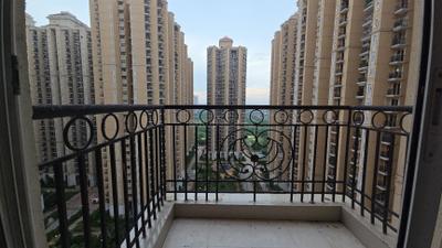Image of 1090 Sq.ft 3 BHK Apartment / Flat for rent in Prateek Grand City, Siddharth Vihar, Ghaziabad for Rs. 28900
