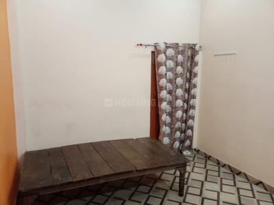 Bedroom Image of 680 Sq.ft 1.5 BHK Independent House for rent in George Town Allahabad for Rs. 18000