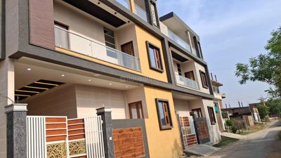 Building Image of 2200 Sq.ft 5 BHK Independent House for sale in Kandwa Varanasi for Rs. 15500000