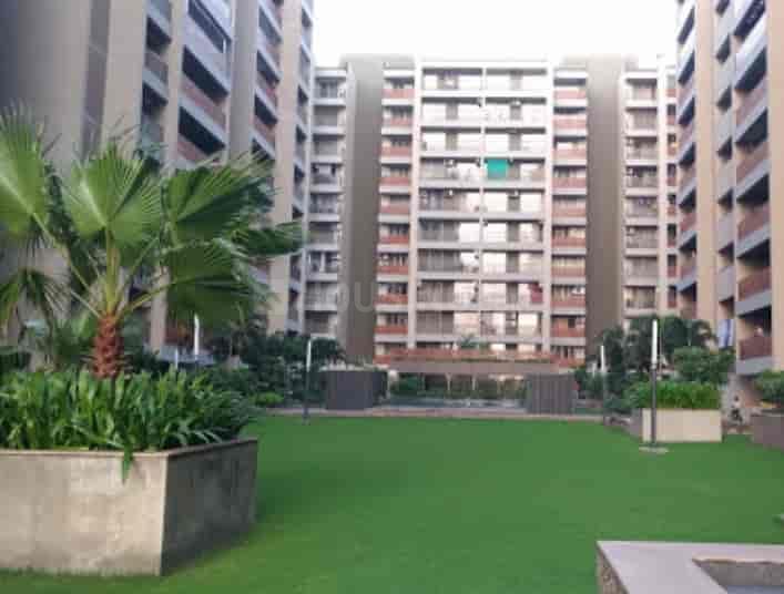 Skye Luxuria Phase1 Main Image 1