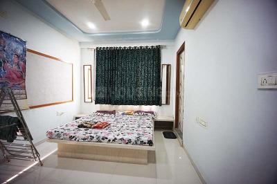 Bedroom Image of 1800 Sq.ft 3 BHK Apartment / Flat for sale in Sola Ahmedabad for Rs. 10500000
