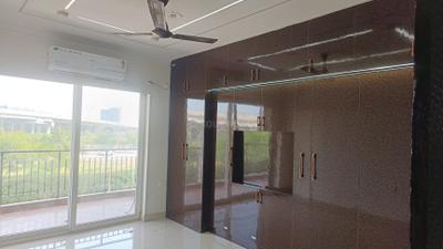 Bedroom Image of 2120 Sq.ft 3 BHK Apartment / Flat for rent in Cosmos Express 99, Sector 99 Gurgaon for Rs. 45000