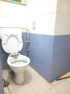 Bathroom Image of 1250 Sq.ft 3 BHK Builder Floor for rent in Sector 14 Gurgaon for Rs. 50000