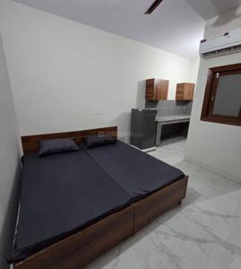 Bedroom Image of 480 Sq.ft 1 RK Studio for rent in Sector 10A Gurgaon for Rs. 17000