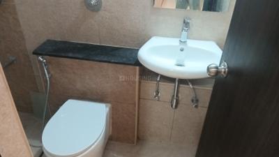 Bathroom Image of 520 Sq.ft 1 RK Apartment / Flat for rent in Keshav Nagar Pune for Rs. 30000