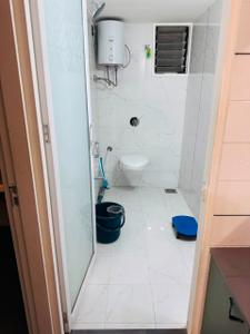 Bathroom Image of 1100 Sq.ft 3 BHK Apartment / Flat for sale in Amardeep Landmark, Sayajipura Vadodara for Rs. 5750000