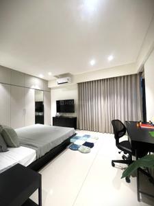 Hall Image of 2100 Sq.ft 4 BHK Apartment / Flat for sale in Eminence 96, Thaltej Ahmedabad for Rs. 35000000