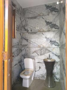 Common Bathroom Image of 1450 Sq.ft 3 BHK Builder Floor for sale in Indirapuram Ghaziabad for Rs. 11000000
