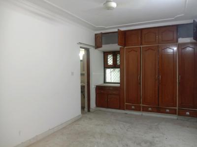 Bedroom Image of 2500 Sq.ft 3 BHK Builder Floor for rent in Vasant Kunj New Delhi for Rs. 90000