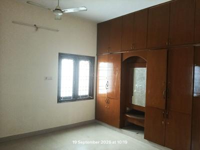 Bedroom Image of 1300 Sq.ft 3 BHK Builder Floor for rent in Ramapuram Chennai for Rs. 30000