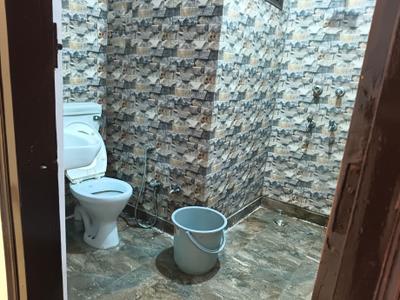 Image of 900 Sq.ft 2 BHK Builder Floor for rent in Arjun Nagar, New Delhi for Rs. 32000