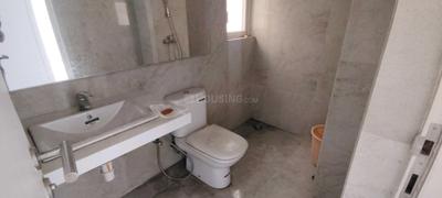 Bathroom Image of 1020 Sq.ft 3 BHK Apartment / Flat for sale in Hiranandani Canary, Hiranandani Estate Thane for Rs. 26500000
