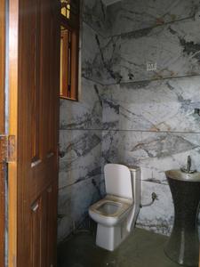 Common Bathroom Image of 1500 Sq.ft 3 BHK Builder Floor for sale in Indirapuram Ghaziabad for Rs. 10500000