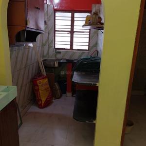 Kitchen Image of 850 Sq.ft 2 BHK Independent House for rent in Prince Anwar Shah Connector Kolkata for Rs. 18000