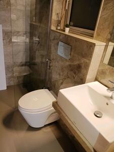 Common Bathroom Image of 1200 Sq.ft 2 BHK Apartment / Flat for sale in Malabar Hill Mumbai for Rs. 95000000