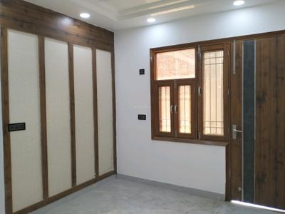 Bedroom Image of 900 Sq.ft 3 BHK Apartment / Flat for sale in Sector 1 Rohini New Delhi for Rs. 6800000