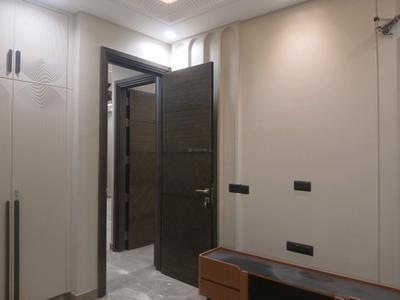Bedroom Image of 1350 Sq.ft 3 BHK Builder Floor for sale in Paschim Vihar New Delhi for Rs. 28000000