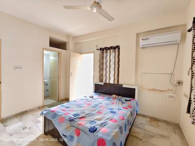 Bedroom Image of 1100 Sq.ft 2 BHK Apartment / Flat for rent in Race Course Vadodara for Rs. 22000