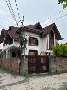 Image of 1500 Sq.ft 5 BHK Independent House for sale in Gulab Bagh, Srinagar for Rs. 30000000