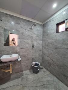 Image of 3200 Sq.ft 4 BHK Apartment / Flat for rent in Takhteshwar Plots, Bhavnagar for Rs. 55000
