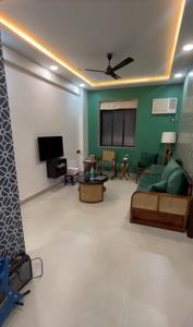 Hall Image of 650 Sq.ft 1 BHK Apartment / Flat for rent in Cumballa Hill Mumbai for Rs. 100000
