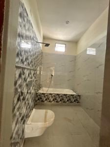 Bathroom Image of 1170 Sq.ft 4 BHK Independent House for sale in Banjarawala Dehradun for Rs. 12500000