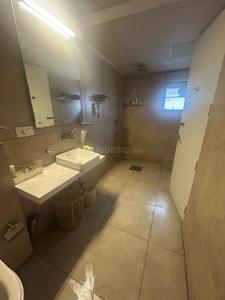 Bathroom Image of 4500 Sq.ft 5 BHK Duplex for sale in Panampilly Nagar Kochi for Rs. 35000000