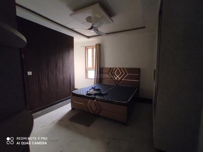 Bedroom Image of 1800 Sq.ft 3 BHK Builder Floor for sale in Punjabi Bagh New Delhi for Rs. 27500000