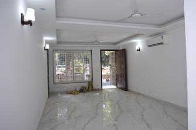 Hall Image of 2000 Sq.ft 4 BHK Apartment / Flat for rent in Vasant Kunj New Delhi for Rs. 145000