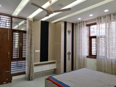 Bedroom Image of 1350 Sq.ft 4 BHK Apartment / Flat for sale in Saarthi Lavish Homes, Suraj Vihar New Delhi for Rs. 12400000