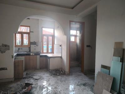 Living Room Image of 700 Sq.ft 2 BHK Apartment / Flat for sale in Sangam Vihar New Delhi for Rs. 3600000